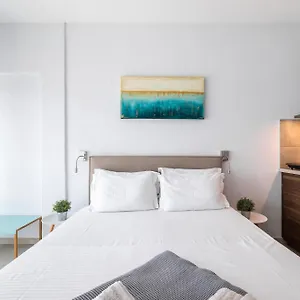 Apartament Sky, Salonic
