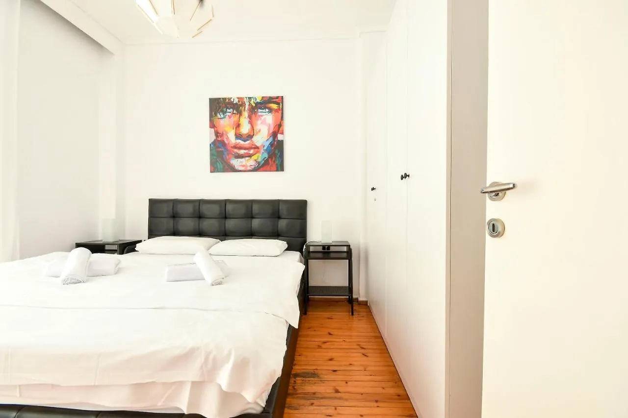 Thessaloniki City Apartment Center
